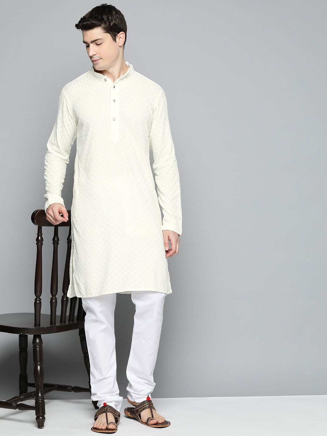 Jompers Men Floral Embroidered Chikankari Pure Cotton Kurta with Churidar