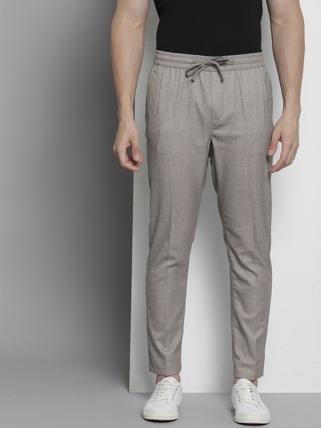 The Indian Garage Co Men Regular Fit Pleated Trousers