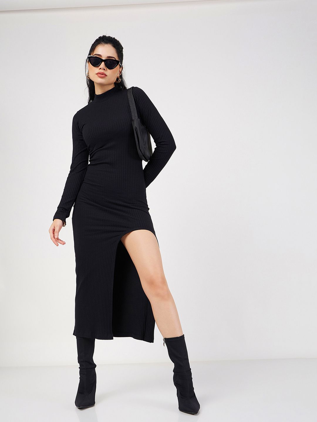 SASSAFRAS Round Neck Cotton Bodycon Midi Dress