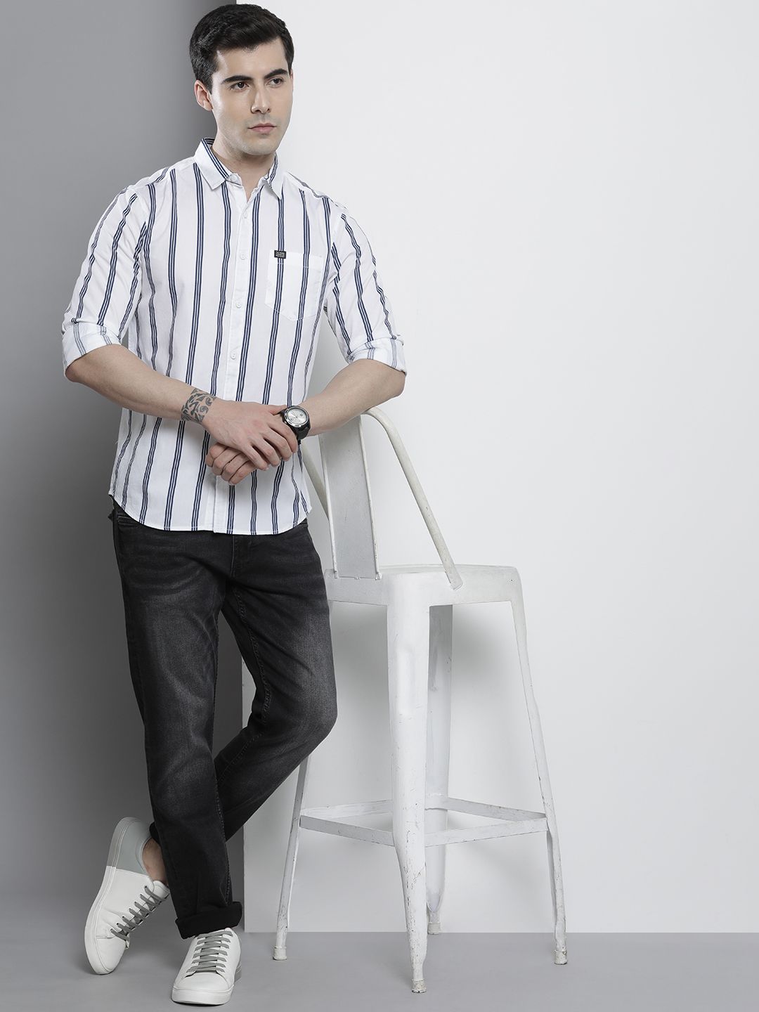The Indian Garage Co Men Striped Casual Shirt