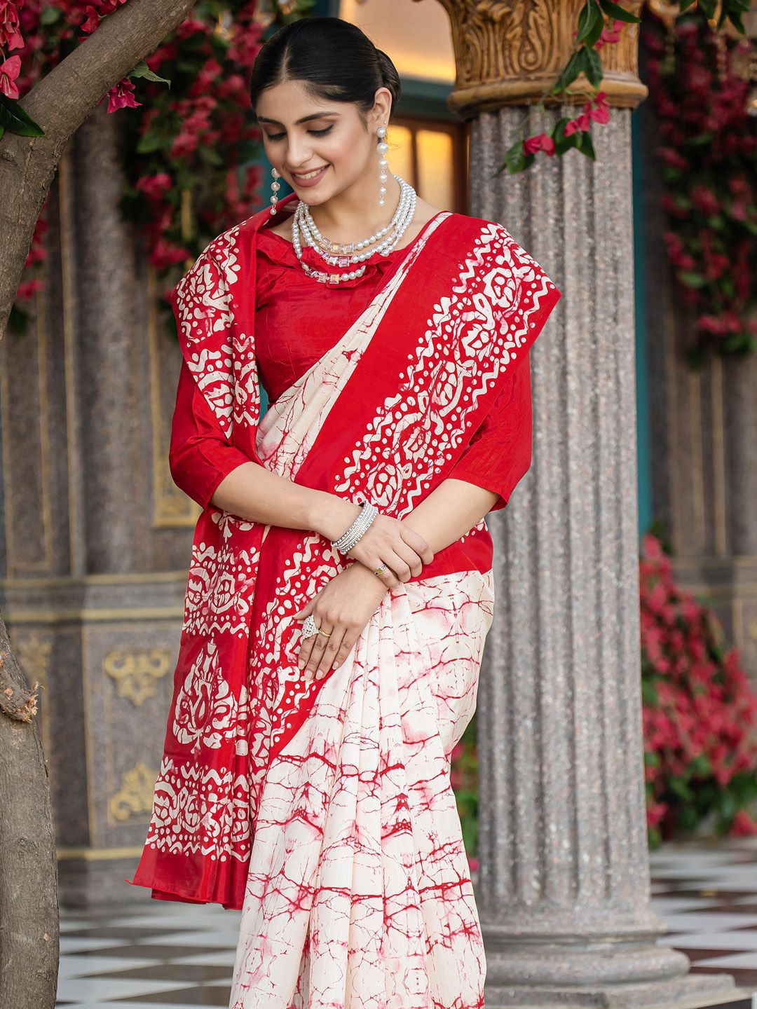 Saree mall Tie and Dye Block Printed Sarees