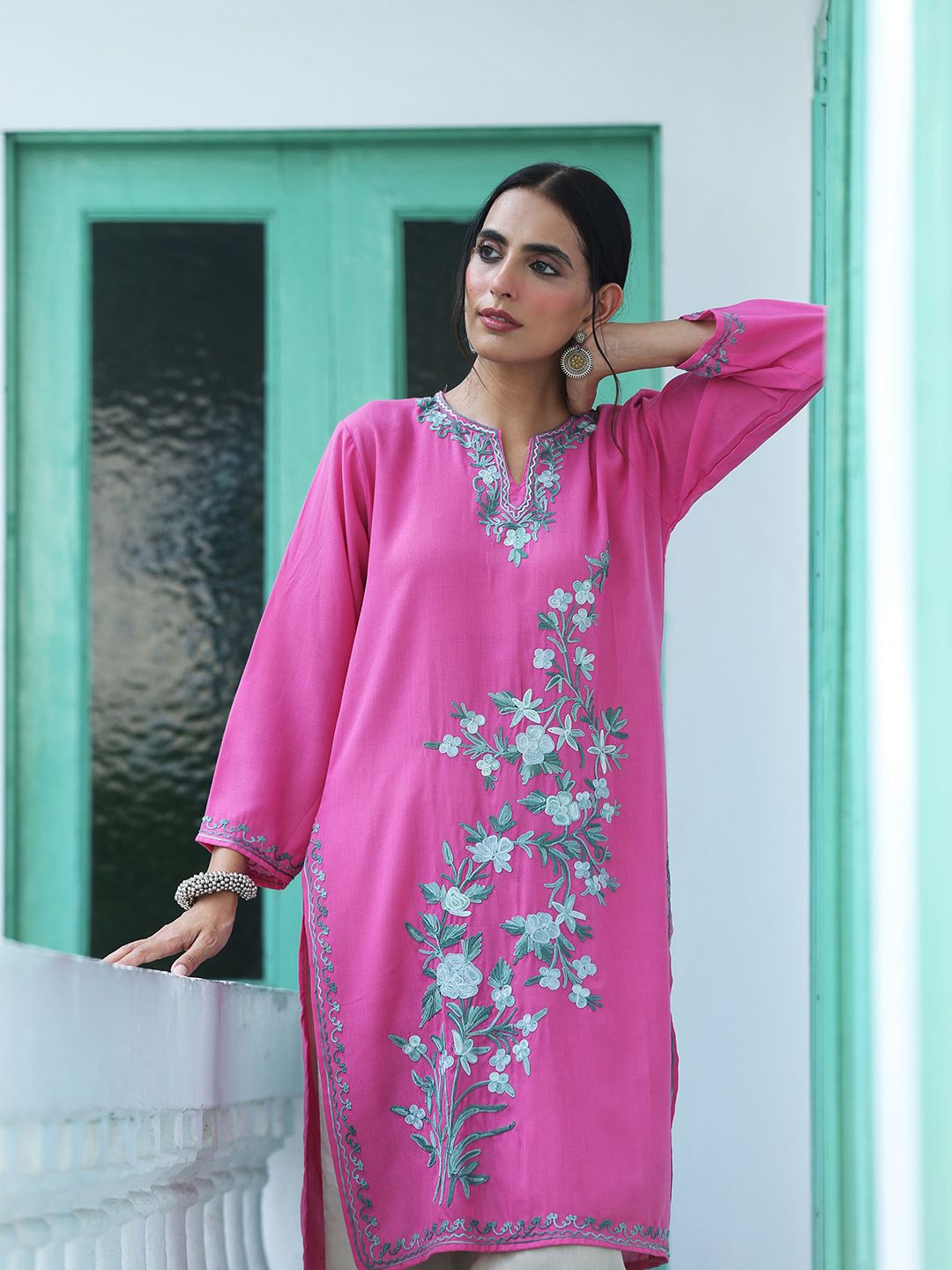 House of Chikankari Women Pink Cotton Aari Sulam Kurta
