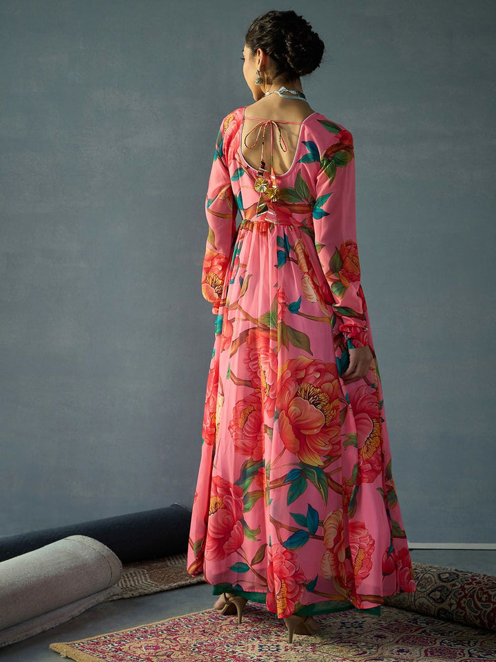 Shae by SASSAFRAS Women Floral Printed Floral Georgette Anarkali Kurta