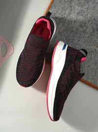HRX by Hrithik Roshan Women Black & Fuchsia Slip-On Walking  Shoes