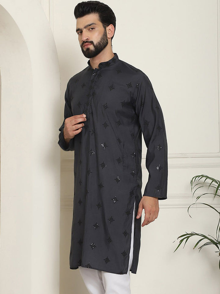 SOJANYA Kurta Lurus Sutera Berhias Bunga Labuci Mandarin