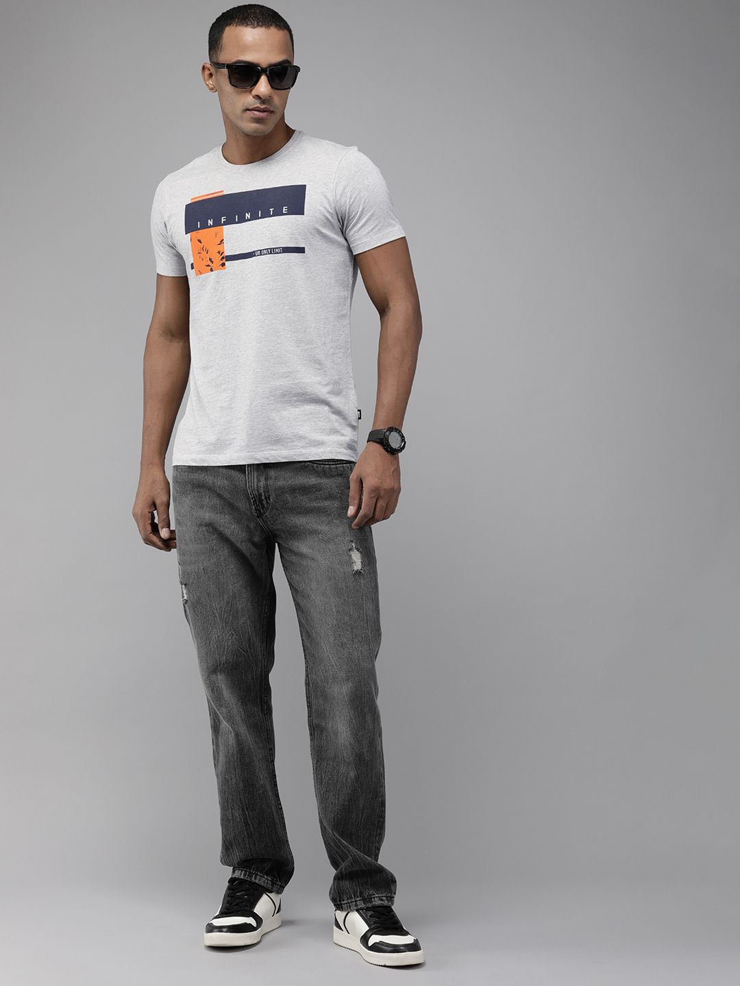 SPYKAR Men Typography Printed Pure Cotton Slim Fit T-shirt