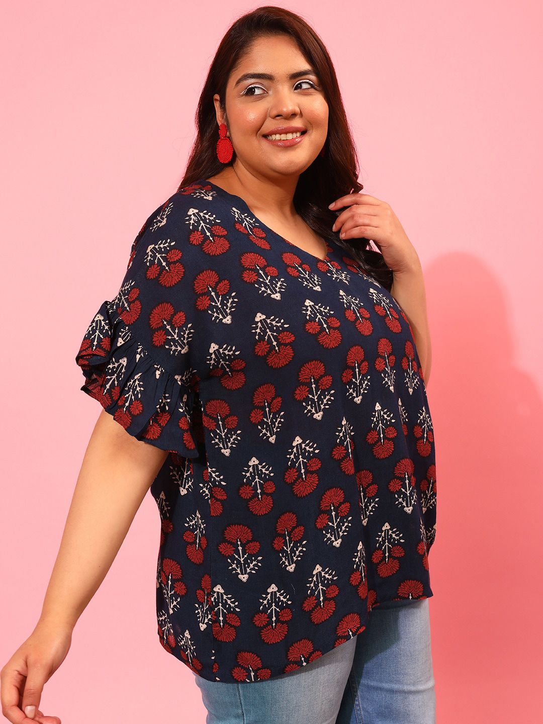 CURVY STREET Plus Size Floral Print V-Neck Top