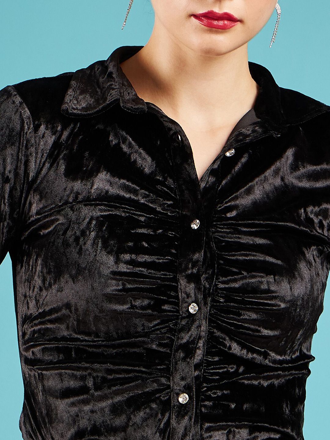 SASSAFRAS Spread Collar Slim Fit Textured Velvet Ruched Party Shirt