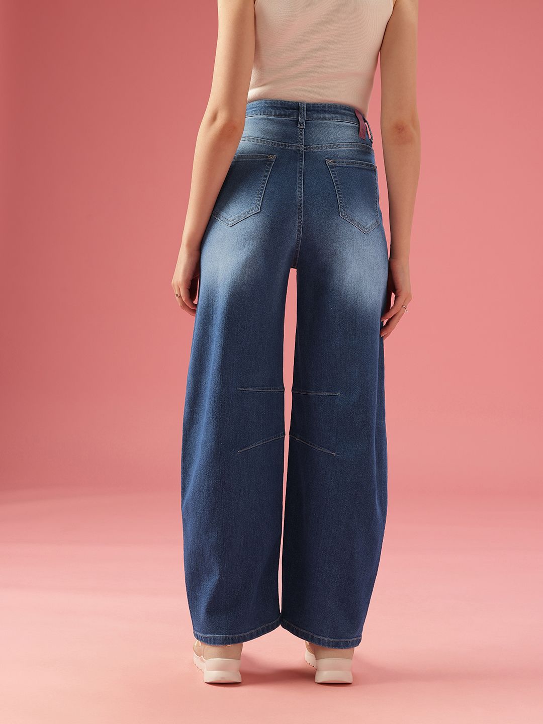 DressBerry Women Barrel Fit Mid-Rise Heavy Fade Stretchable Jeans