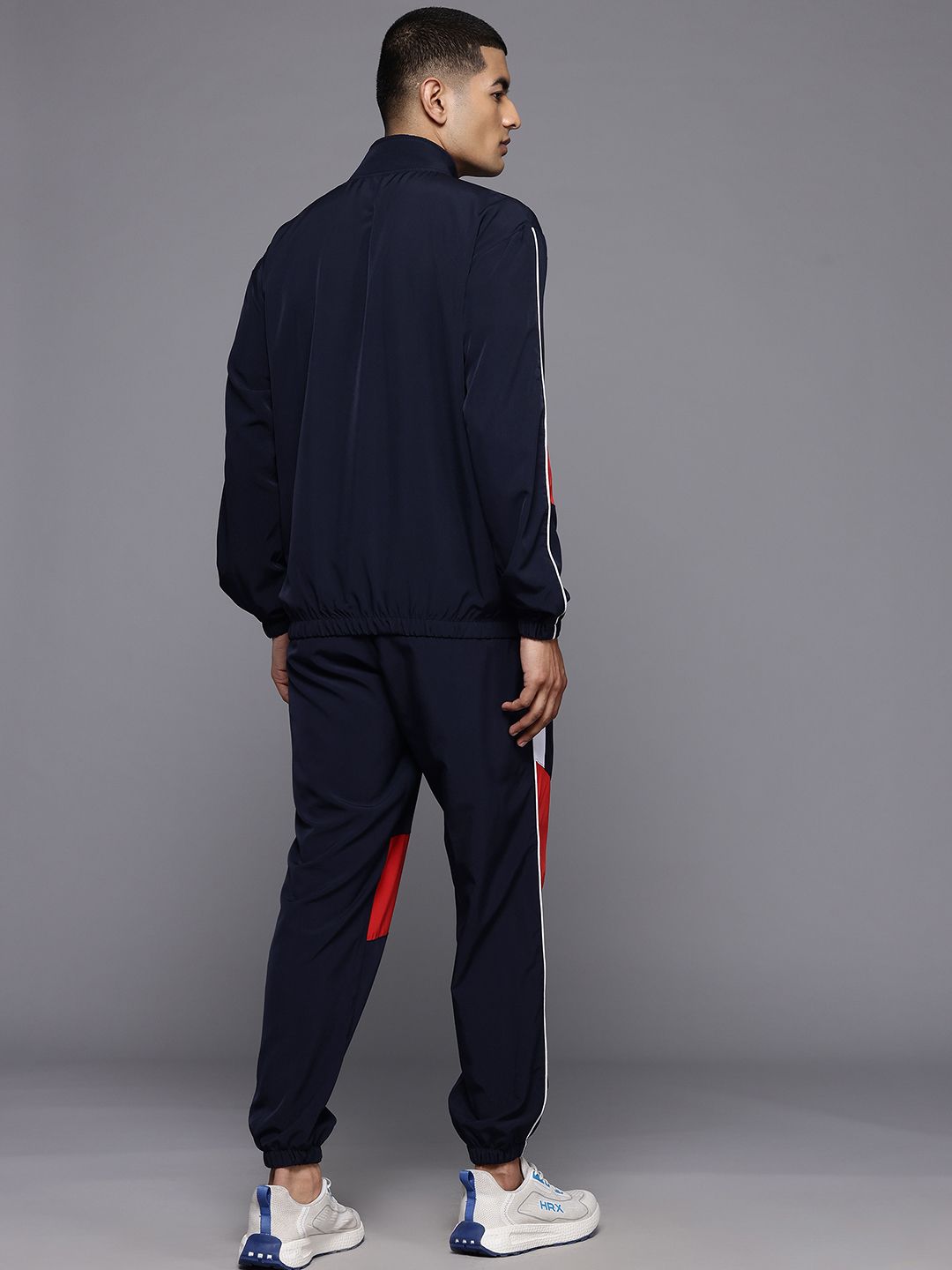 HRX by Hrithik Roshan Men Colourblock Rapid-Dry Lifestyle Tracksuit