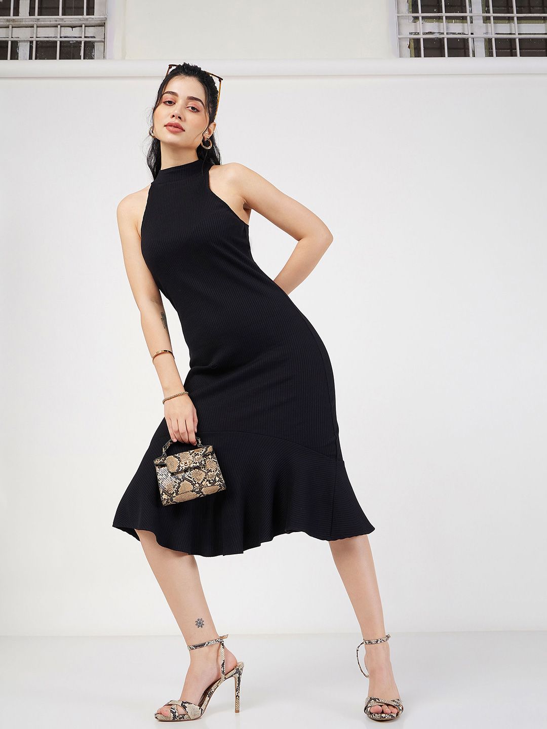 SASSAFRAS Halter Neck Sheath Dress
