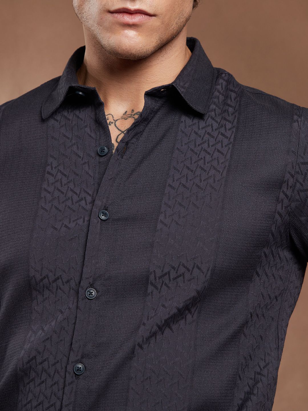 Campus Sutra Comfort Tactile-Panel Self Design Regular Fit Casual Shirt