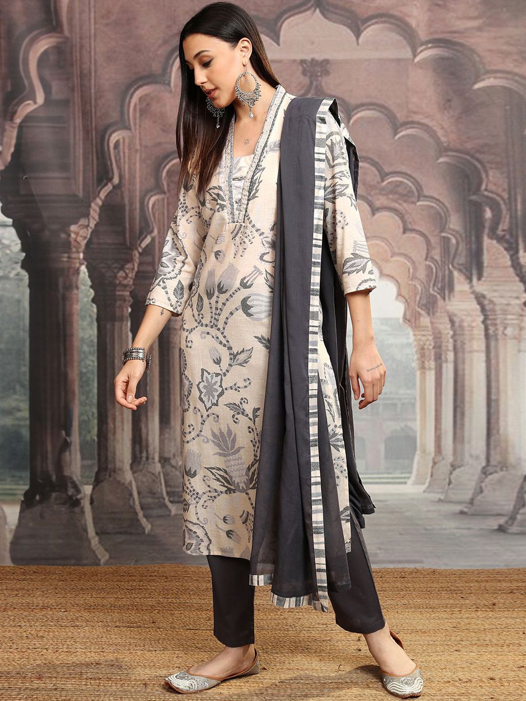 Vishudh Women Ethnic Printed  Printed Regular Pure Cotton Kurta with Trousers & Dupatta