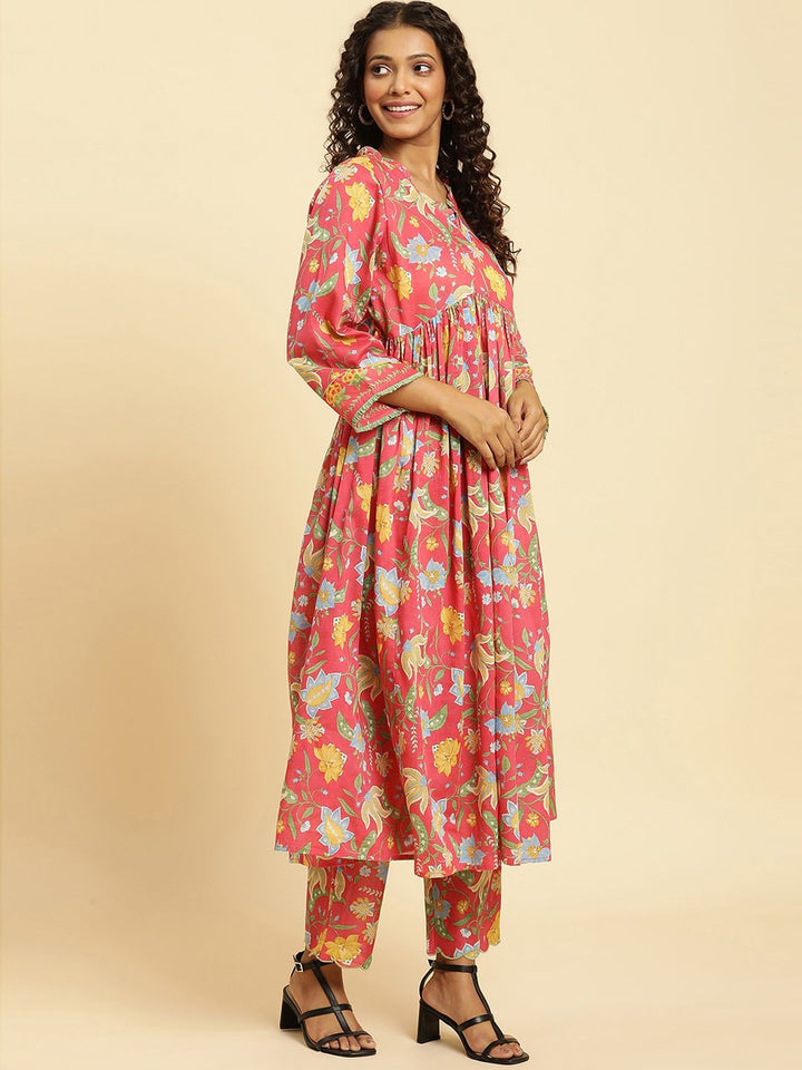 W Floral Printed Regular Pure Cotton Kurta With Trousers & Dupatta