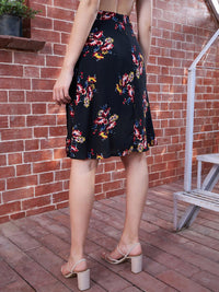 Berrylush Floral Printed Knee-Length Thigh-High Slit Skirt
