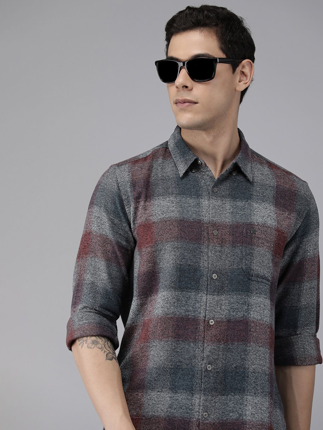 THE BEAR HOUSE Men Blue Pure Cotton Slim Fit Checked Casual Shirt
