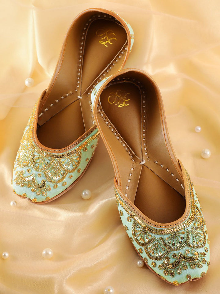 House of Pataudi Women Embellished Floral Leather Mojaris