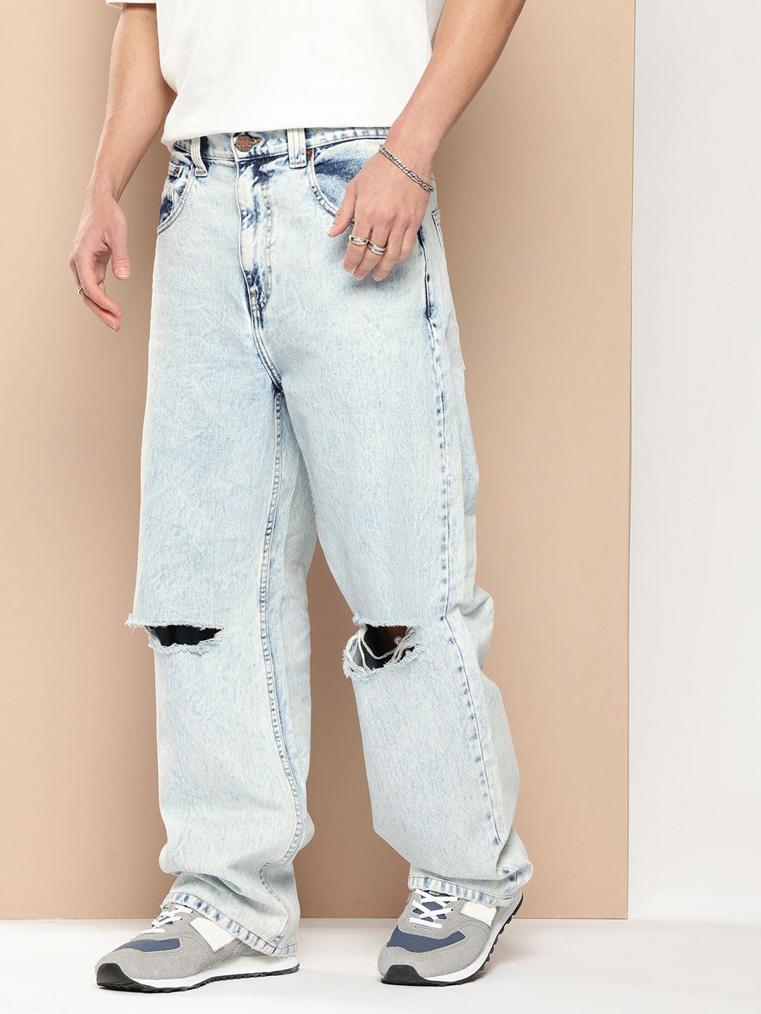 Difference of Opinion Men Loose Relaxed Fit Slash Knee Heavy Fade Jeans