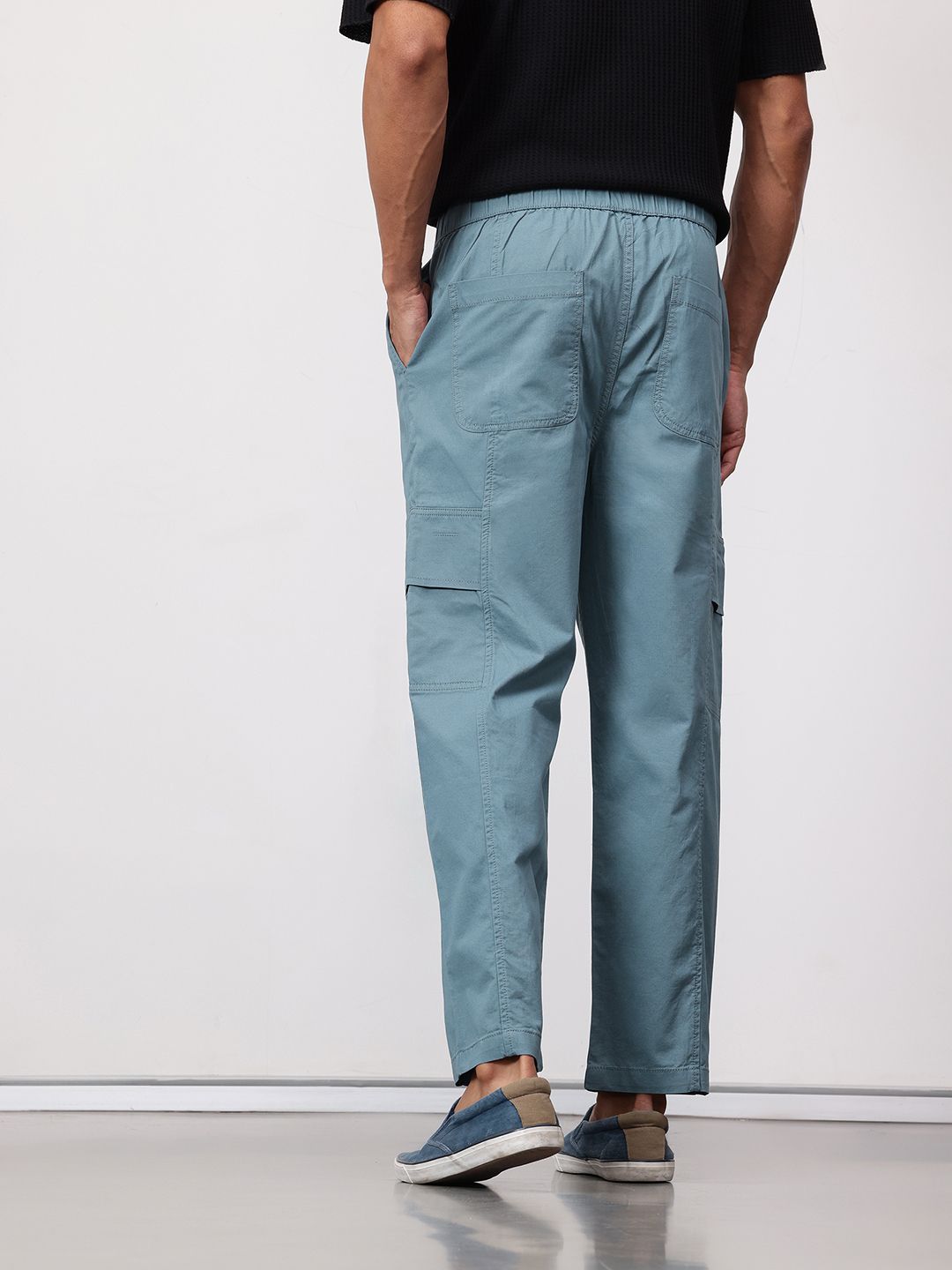 ether Men Mid-Rise Relaxed Fit Cargos