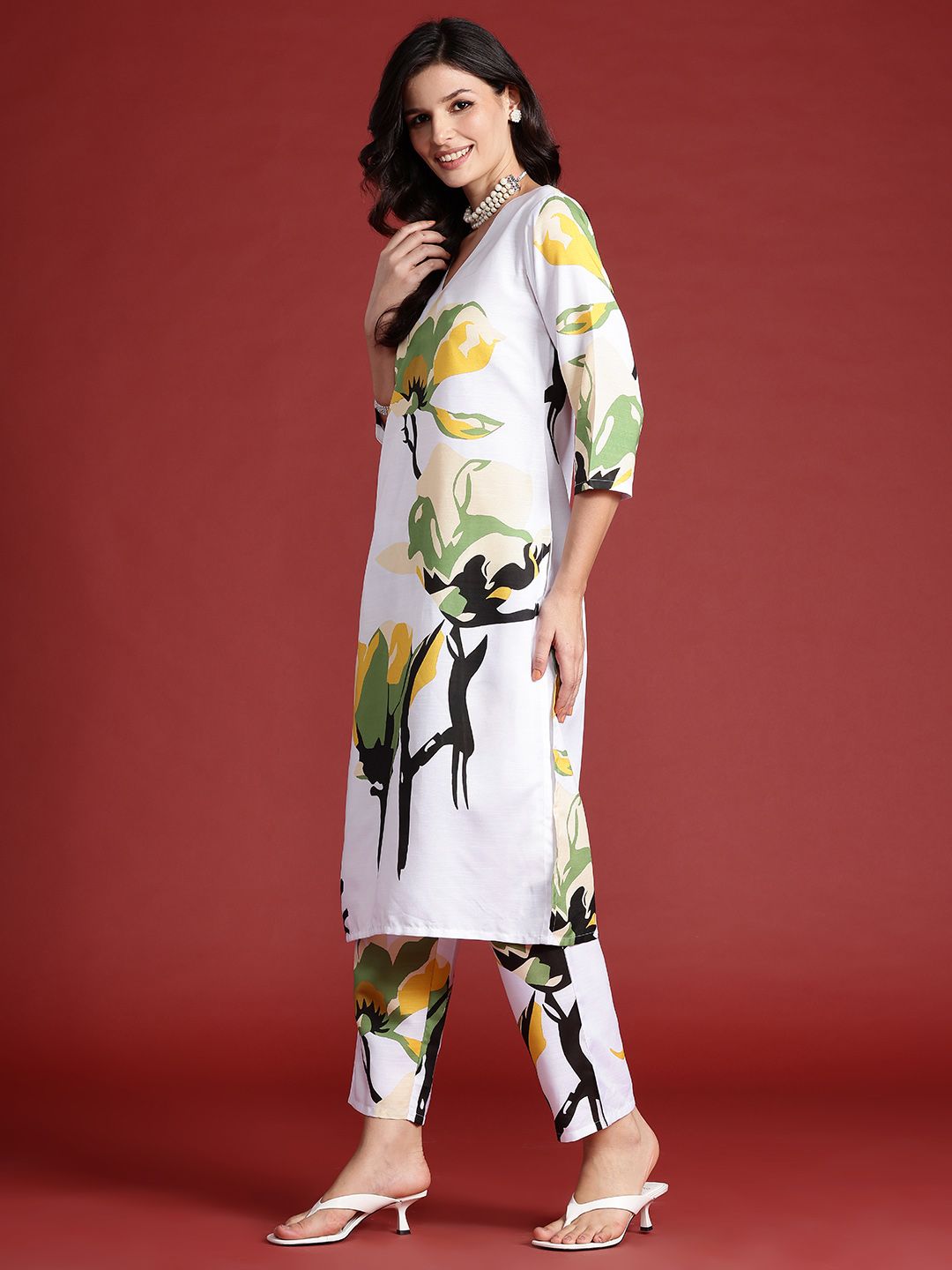Indo Era Abstract Printed Kurta with Trousers