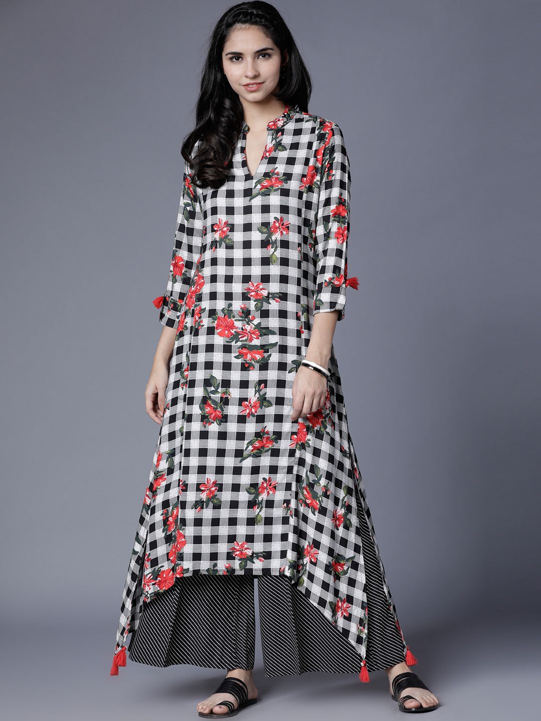 Vishudh Women Black & White Printed Kurta with Palazzos