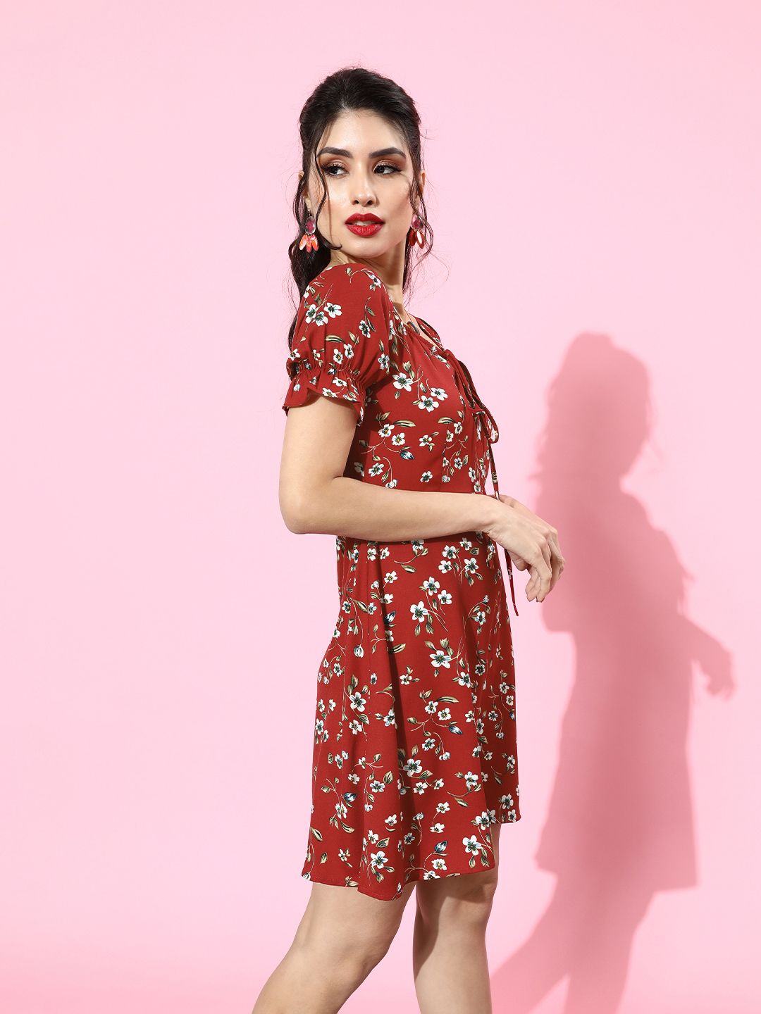 Berrylush Women Gorgeous Red Floral Puff Sleeves Dress