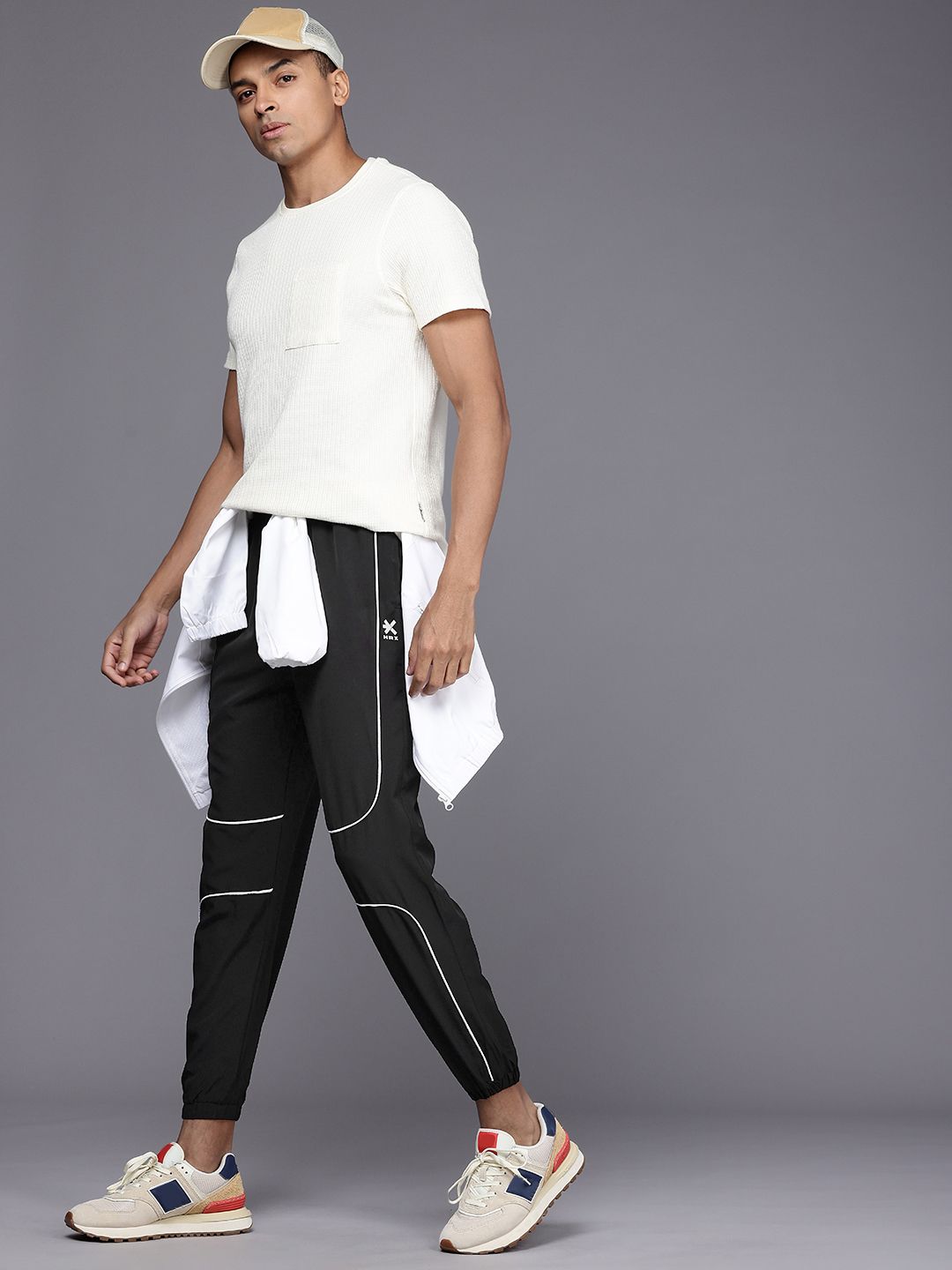 HRX by Hrithik Roshan Men Regular Fit Joggers