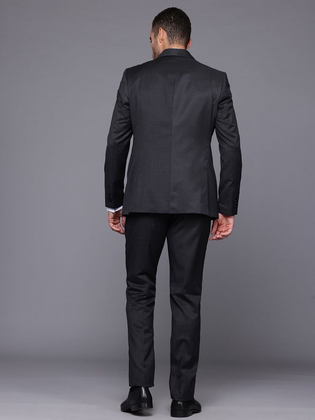 Raymond 3-Piece Woven Design Contemporary Fit Formal Suit
