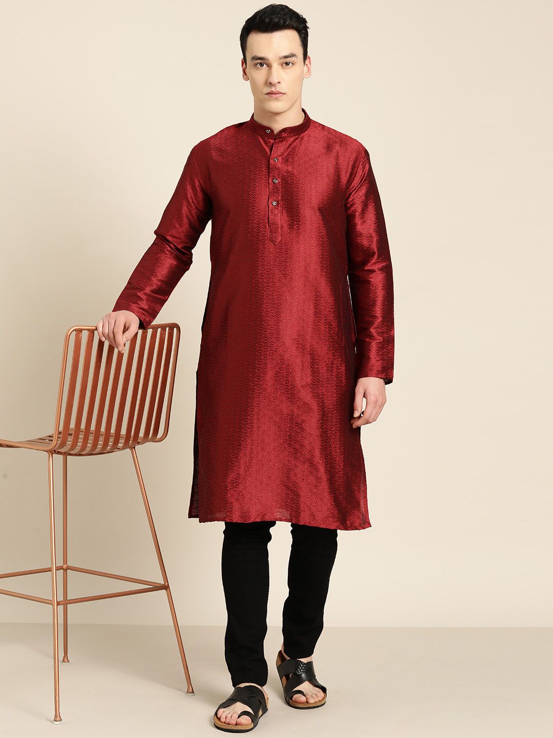 SOJANYA Men Maroon Woven Design Straight Kurta