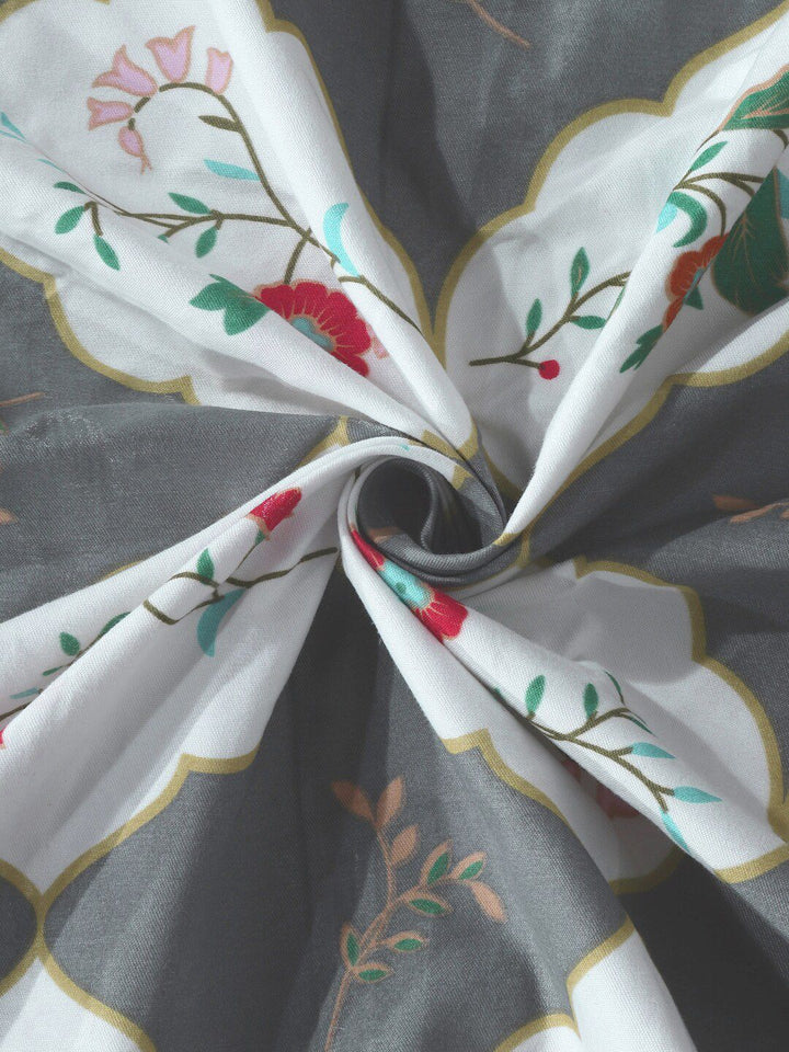 KLOTTHE Floral Print 300 TC Super King Bedsheet with 2 Pillow Covers