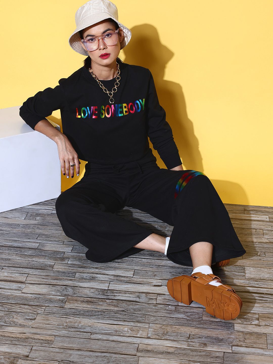 SASSAFRAS Women Classic Black Printed Sweatshirt with Solid Trousers