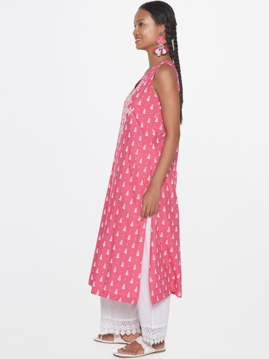 Global Desi Floral Embroidered Keyhole Neck Straight Kurta
