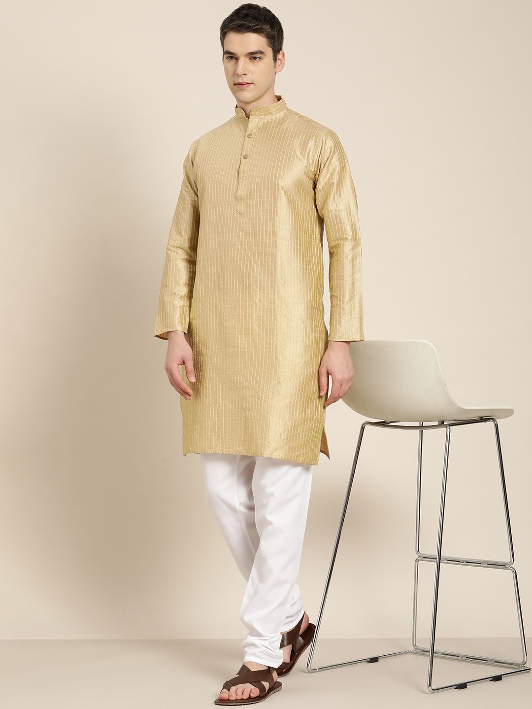SOJANYA Kurta Jacquard Berwarna Emas Lelaki
