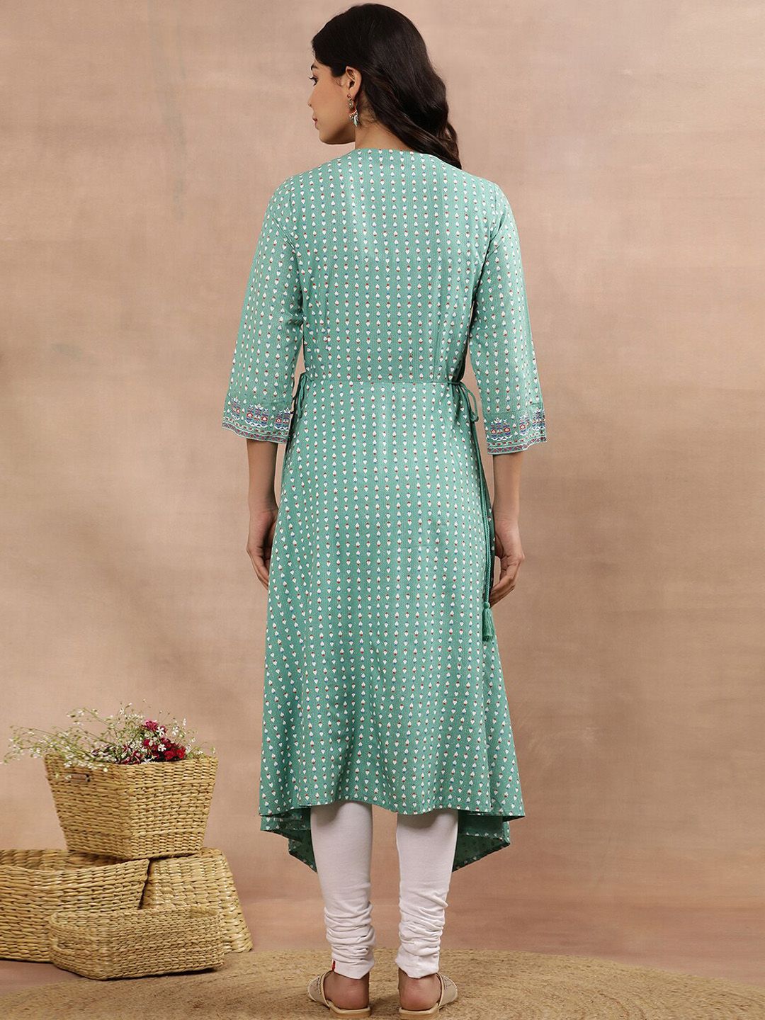 W Green Geometric Printed Keyhole Neck Anarkali Kurta Set