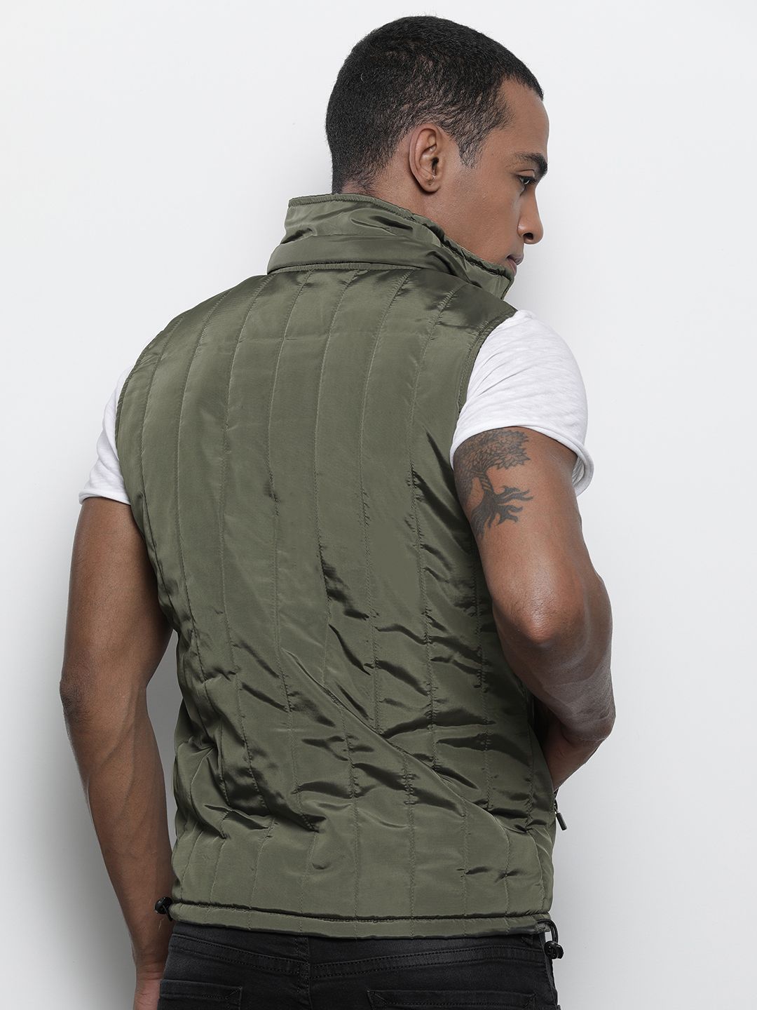 The Indian Garage Co Men Slim Fit Puffer Jacket with Detachable Hood