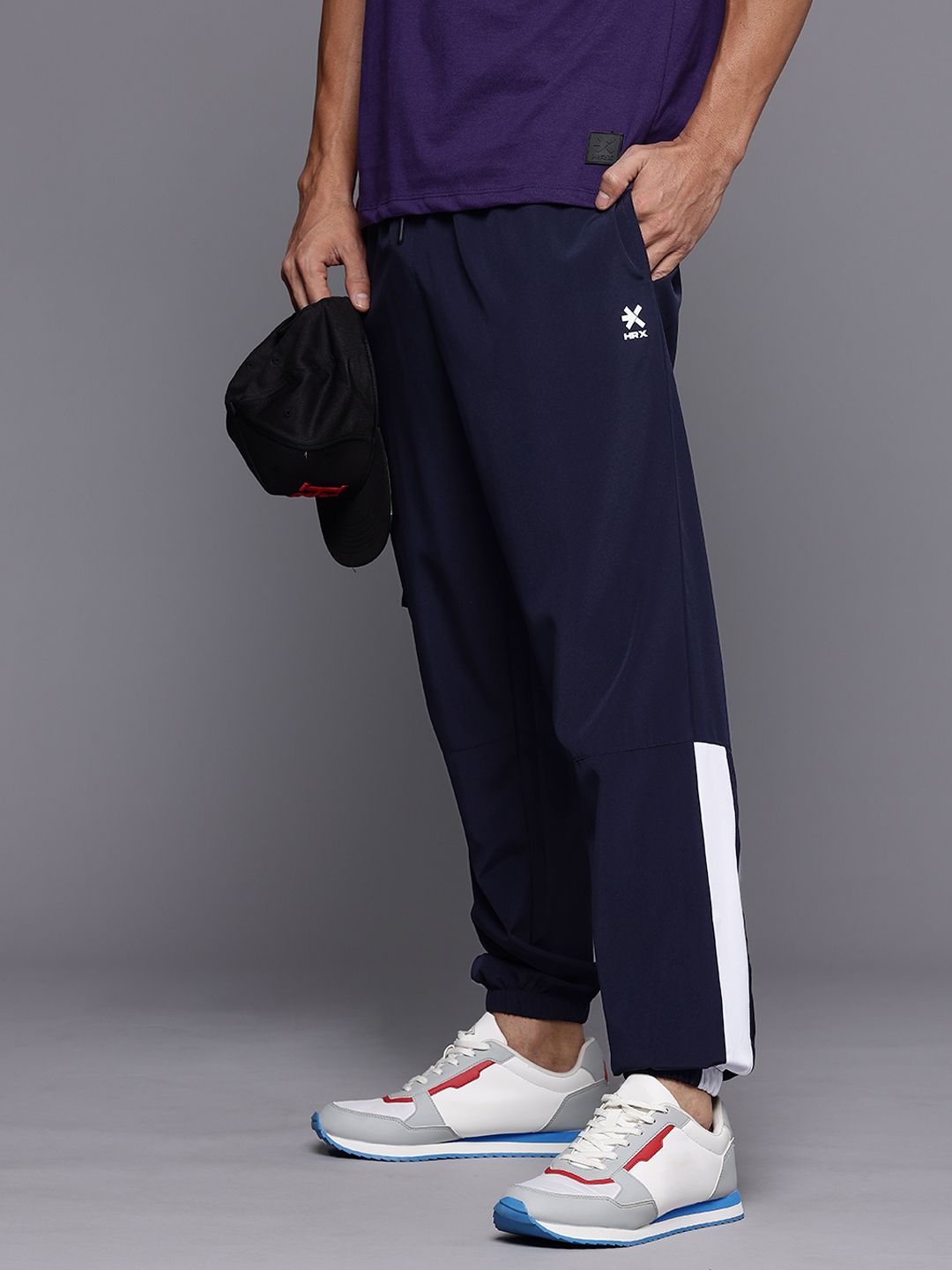 HRX by Hrithik Roshan Men Regular Fit Rapid-Dry Joggers
