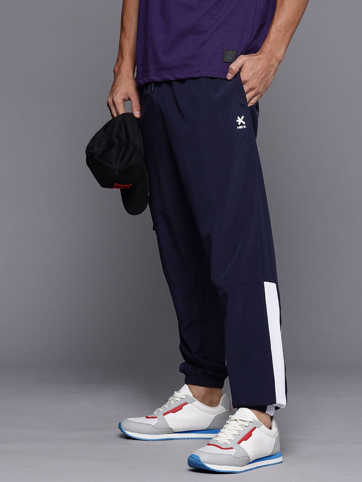 HRX by Hrithik Roshan Men Regular Fit Rapid-Dry Joggers