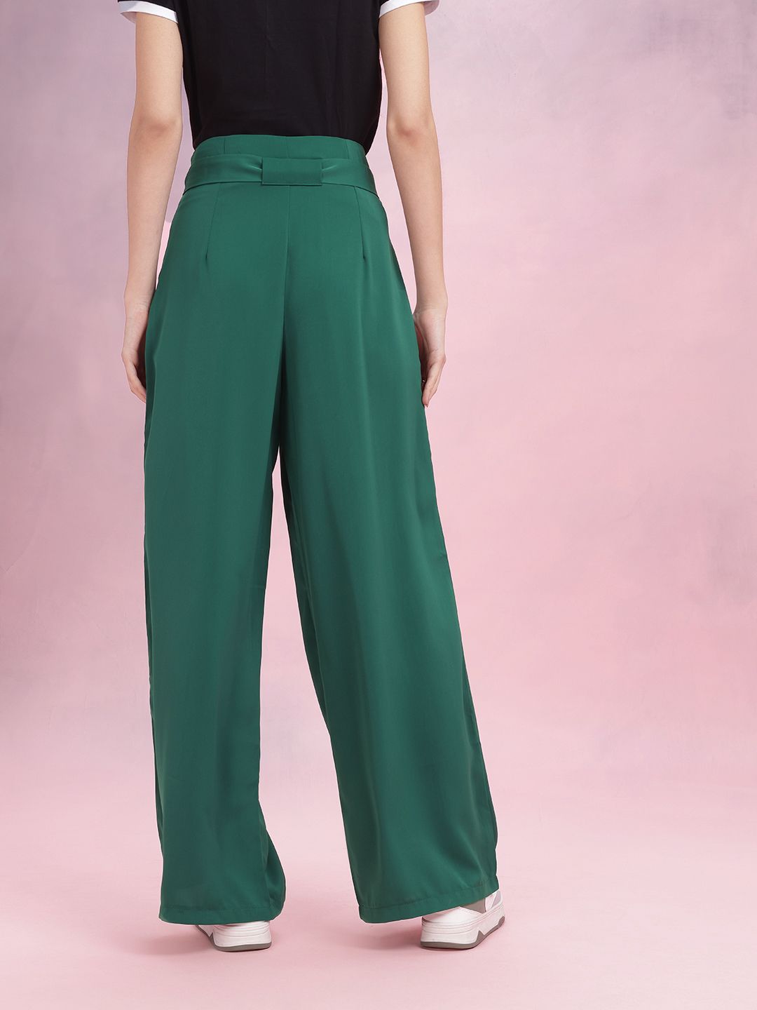 DressBerry Women High-Rise Pleated Trousers  Comes With a Belt