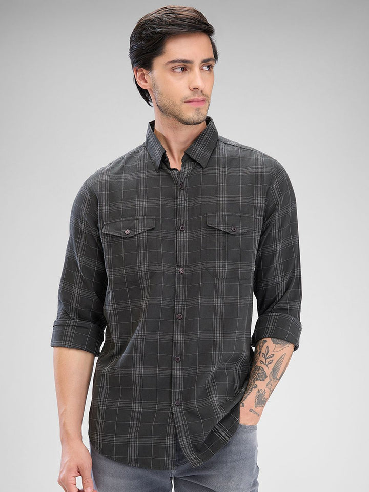 SPYKAR Men Tartan Checks Pocket Detailing Slim Fit Casual Shirt
