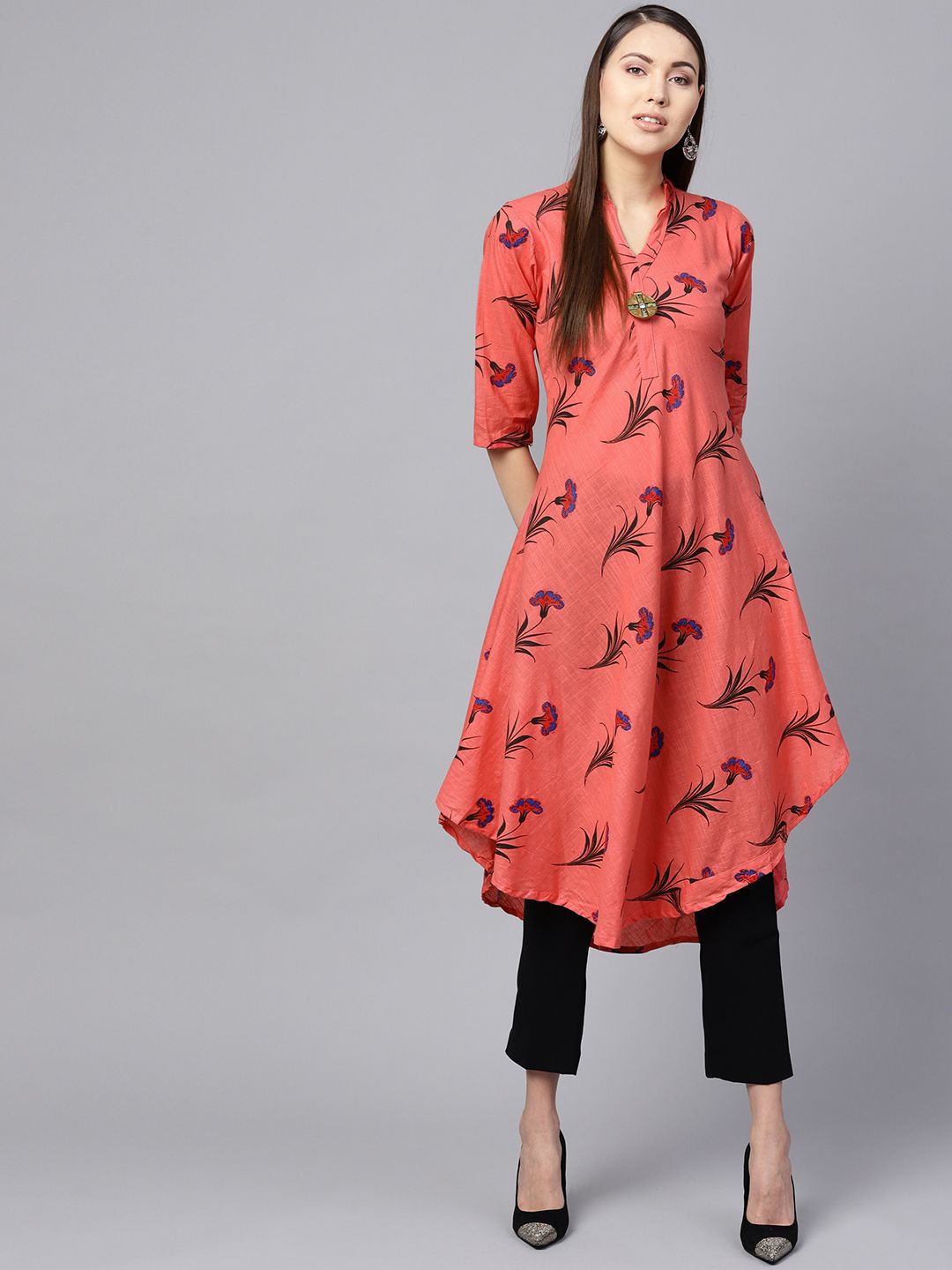 SOJANYA Women Pink & Black Floral Print Kurta A-Line