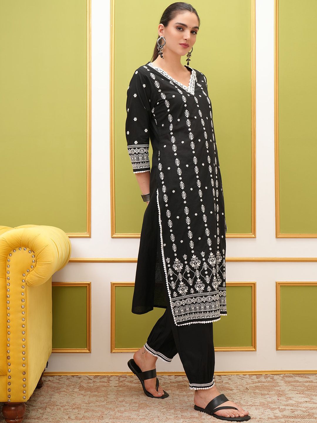 Vishudh V Neck Embroidered Regular Pure Cotton Kurta with Trousers & With Dupatta