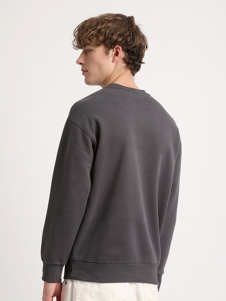 THE BEAR HOUSE Round Neck Pullover Sweatshirt