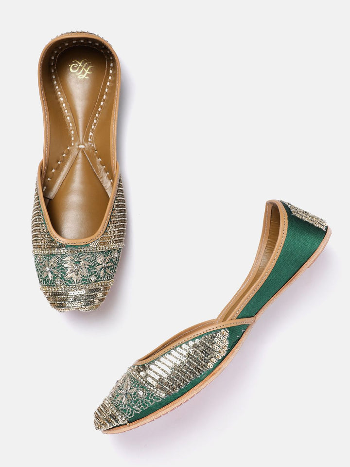 House of Pataudi Leather Embellished Ethnic Mojaris