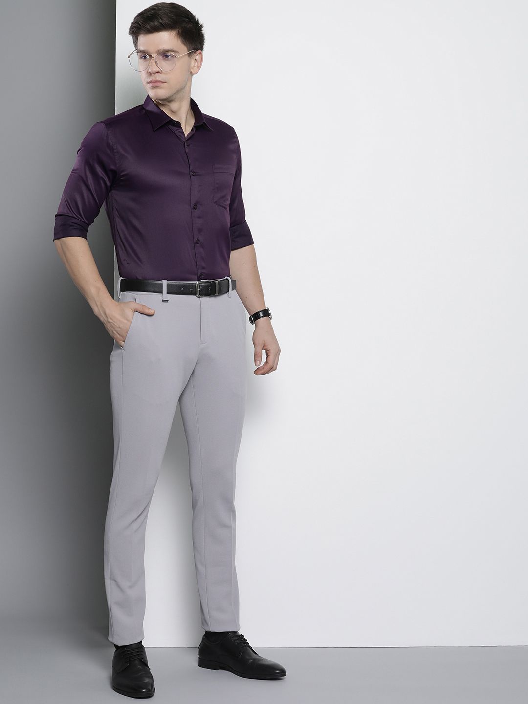 The Indian Garage Co Men Solid Slim Fit Opaque Formal Shirt