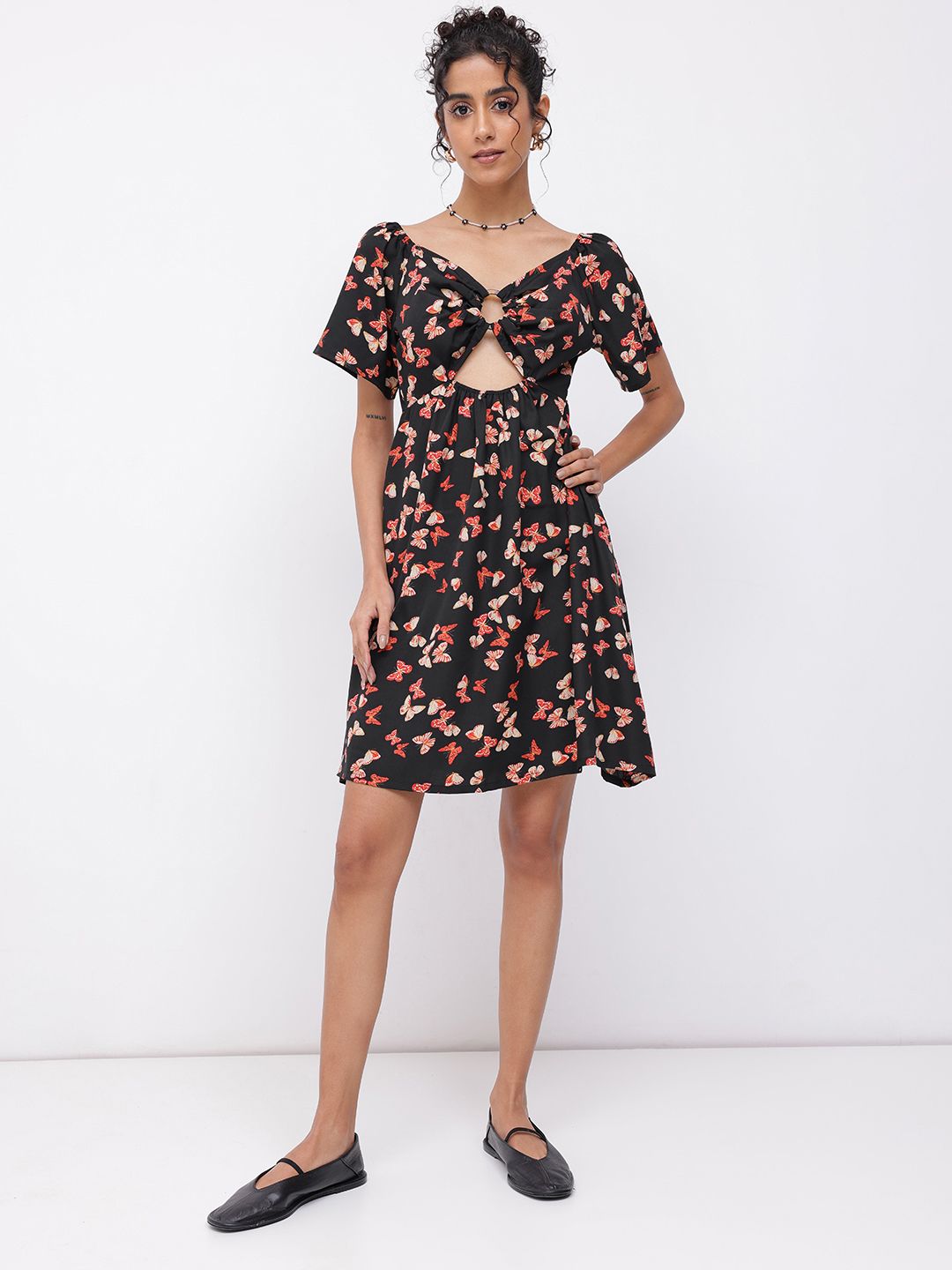 DressBerry Glowing Papillon Print Cut-Out Dress