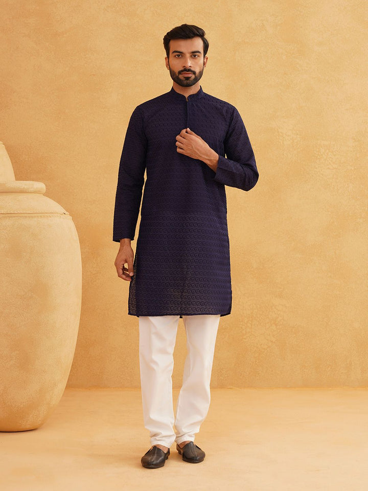 SOJANYA Men Navy Blue Pure Cotton Geometric Embroidered Kurta