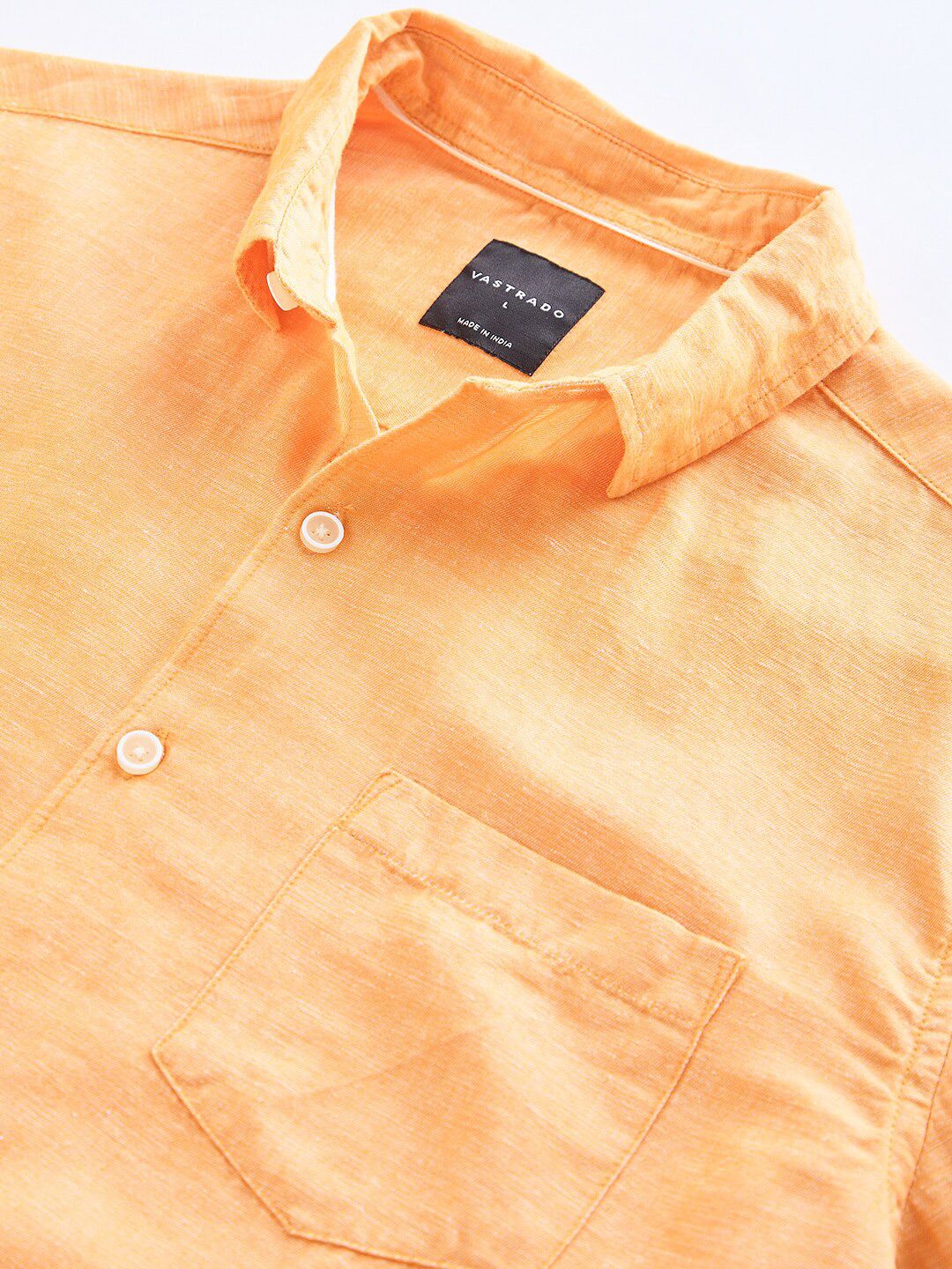 VASTRADO Classic Slim Fit Textured Cutaway Collar Cotton Casual Shirt