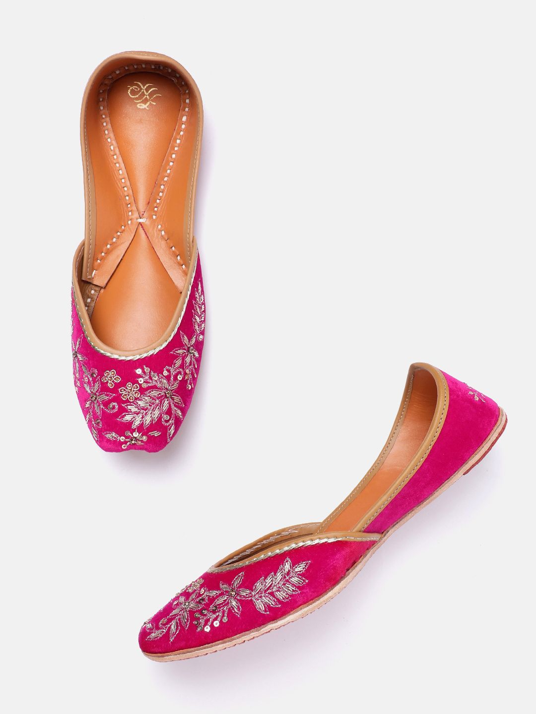 House of Pataudi Women Floral Embroidered Leather Mojaris
