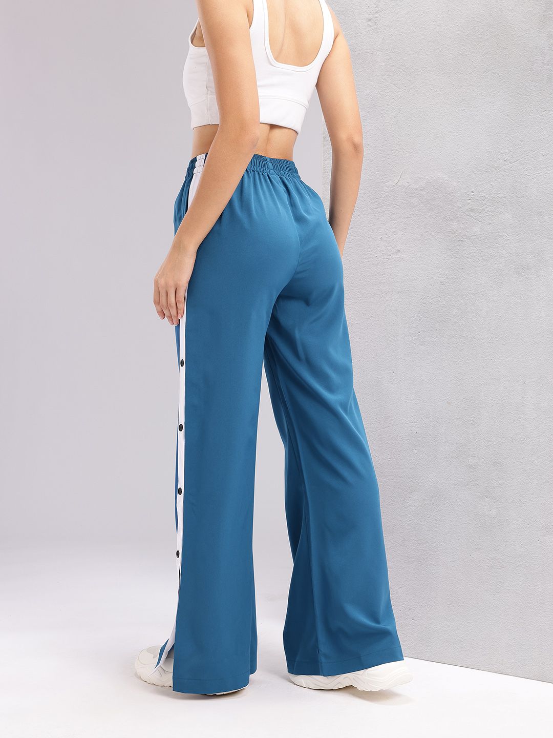 HRX by Hrithik Roshan Women Lifestyle Track Pants