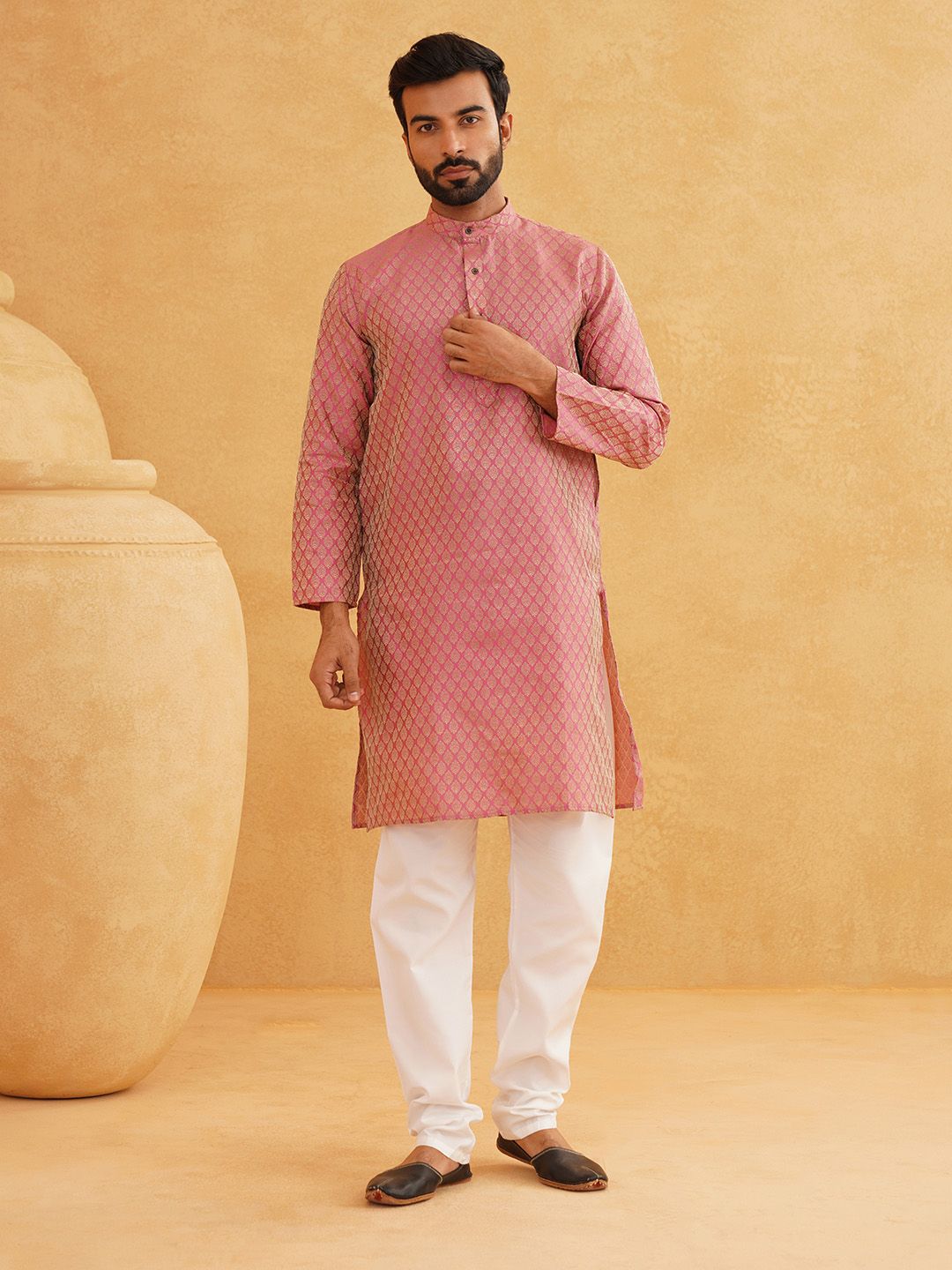 SOJANYA Men Pink & Beige Ethnic Motifs Jacquard Woven Design Straight Kurta